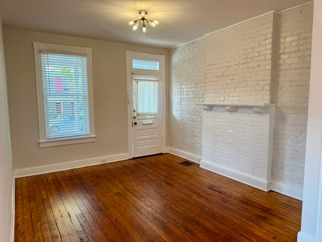 Photo - 901 N 24th St