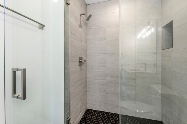 Photo - 10928 S Inglewood Ave Unit 303