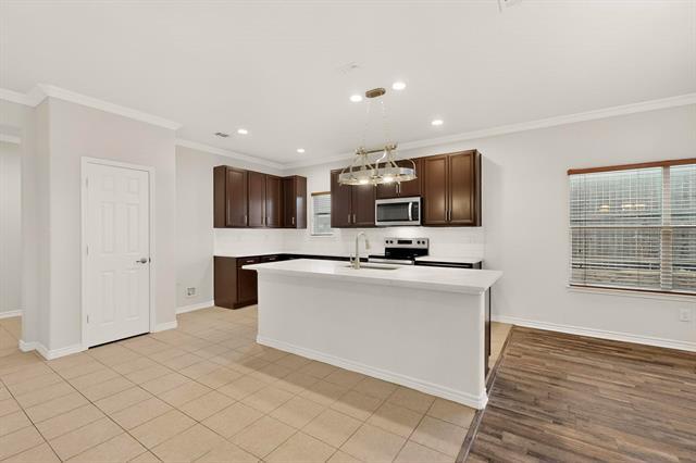 Photo - 6401 Texana Way