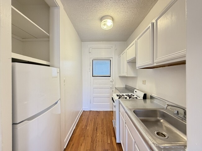 836 W Cornelia Ave Unidad N4