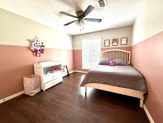 11207 Broadsweep Dr