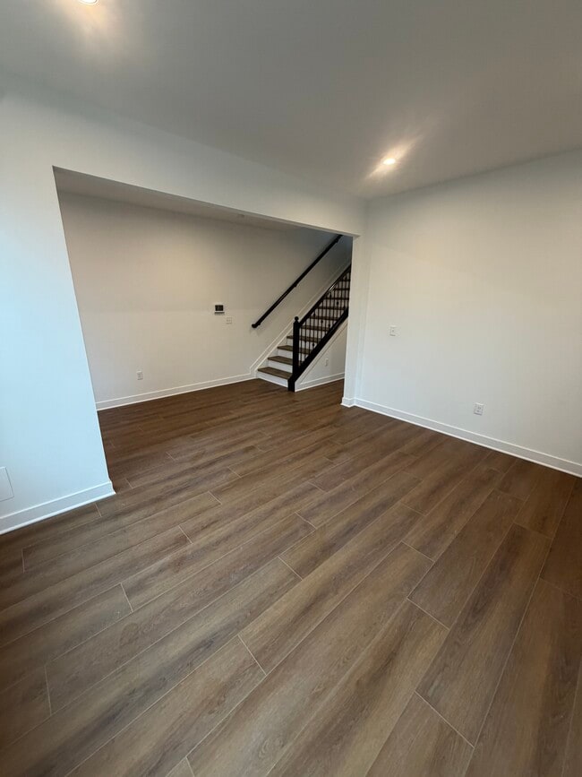 Photo - 7430 Wetherington Ln