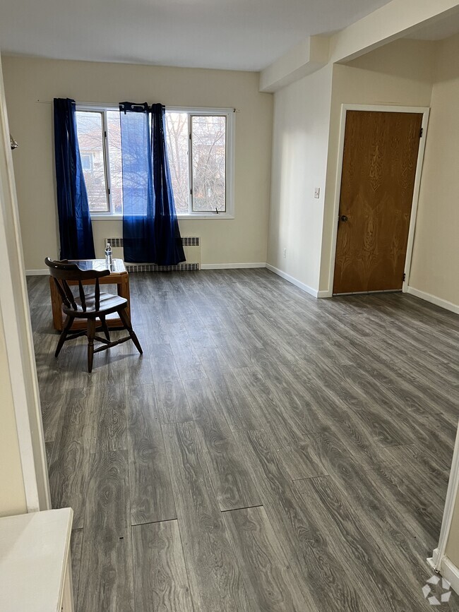 Building Photo - 142 Avenue B Rental