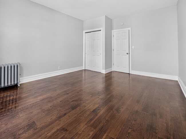Photo - 86 W 45th St Unit 1