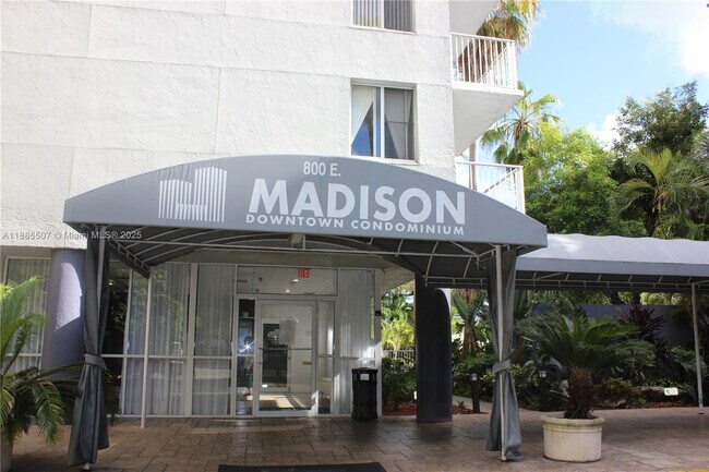 Photo - 800 N Miami Ave Unidad E-908