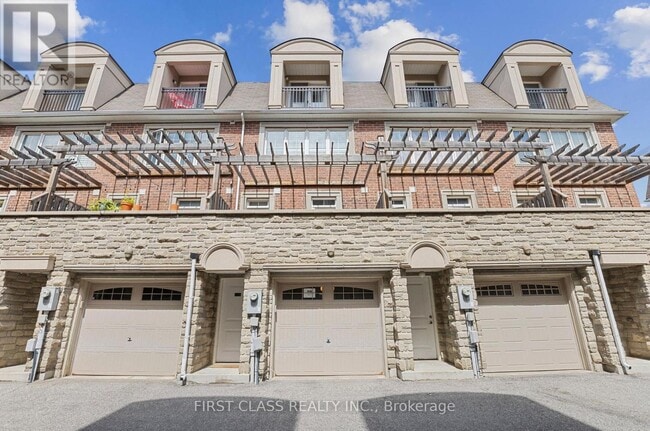 Photo - 133A Finch Ave E