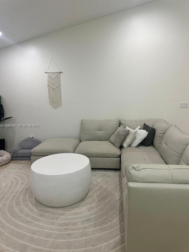 Photo - 4938 SW 33rd Way