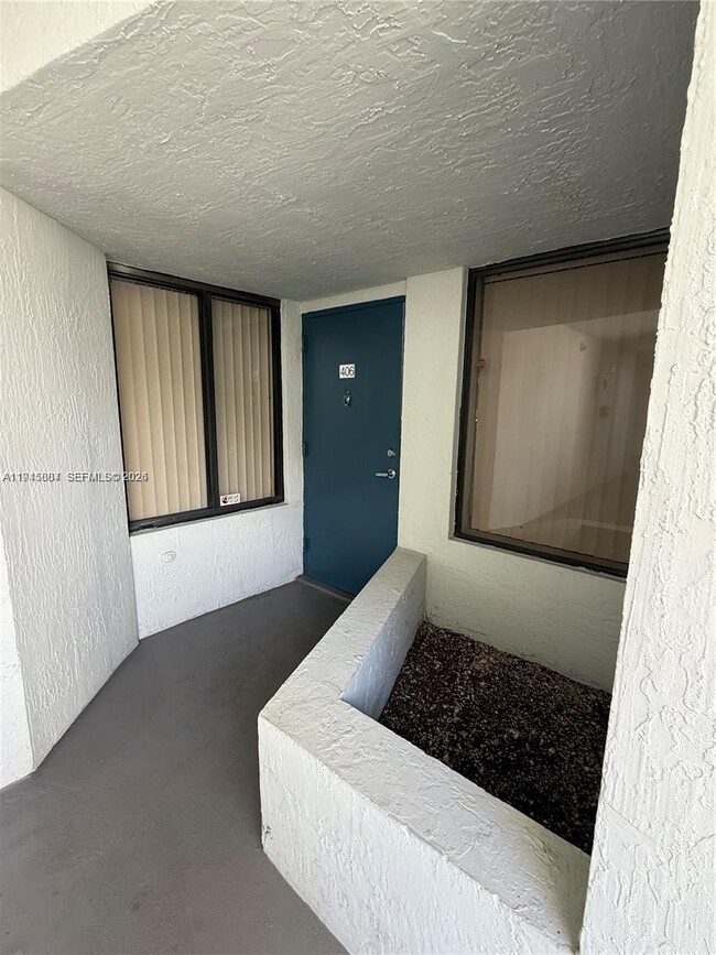 Photo - 8255 SW 152nd Ave Unit E-406