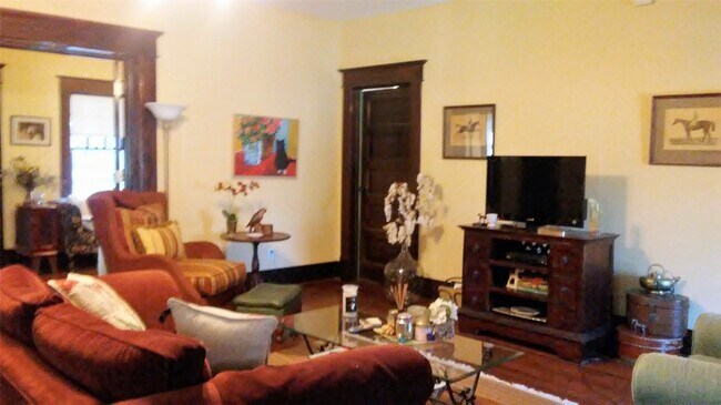 Photo - 1701 Sylvester Rd