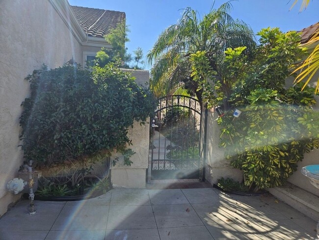 Photo - 1742 Hermosita Dr