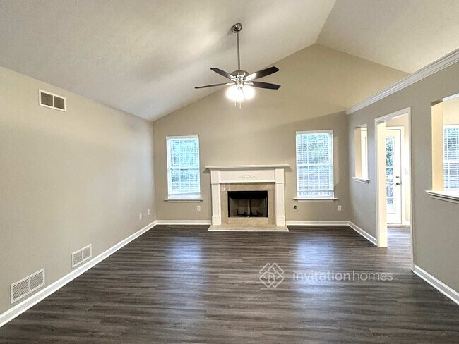 Photo - 118 Williamsburg Dr