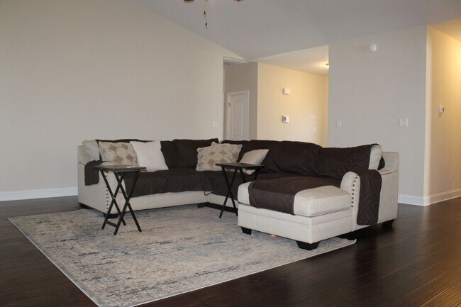 Photo - 205 Joyland Dr