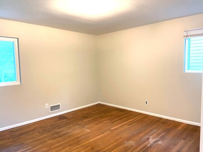 Photo - 218 Upton St