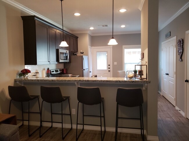 Photo - 301 Southwest Pkwy Unidad 328