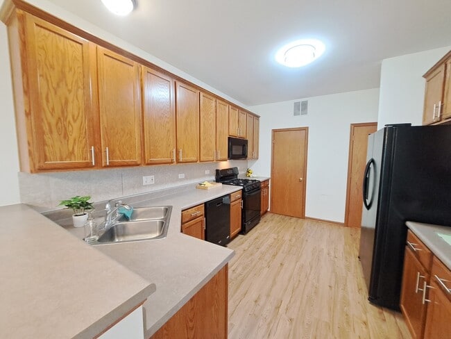 Photo - 325 N Patriot Dr