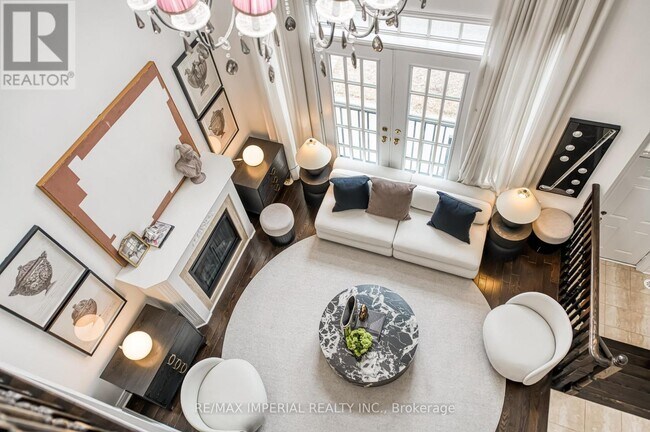 Photo - 21 Mackenzie's Stand Ave