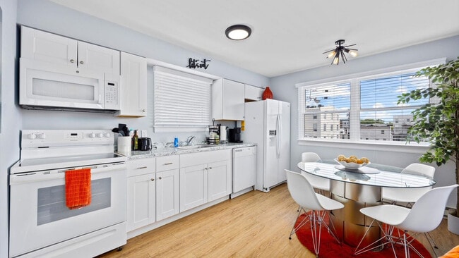 714 West Ave Unit SI FL2-ID1309009P