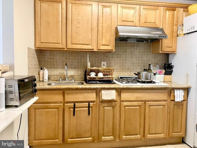 Photo - 619 N 11th St