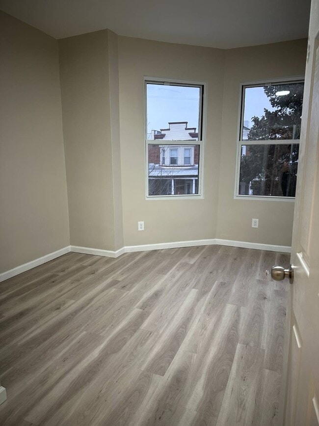 Photo - 1765 W 9th St Unit 2