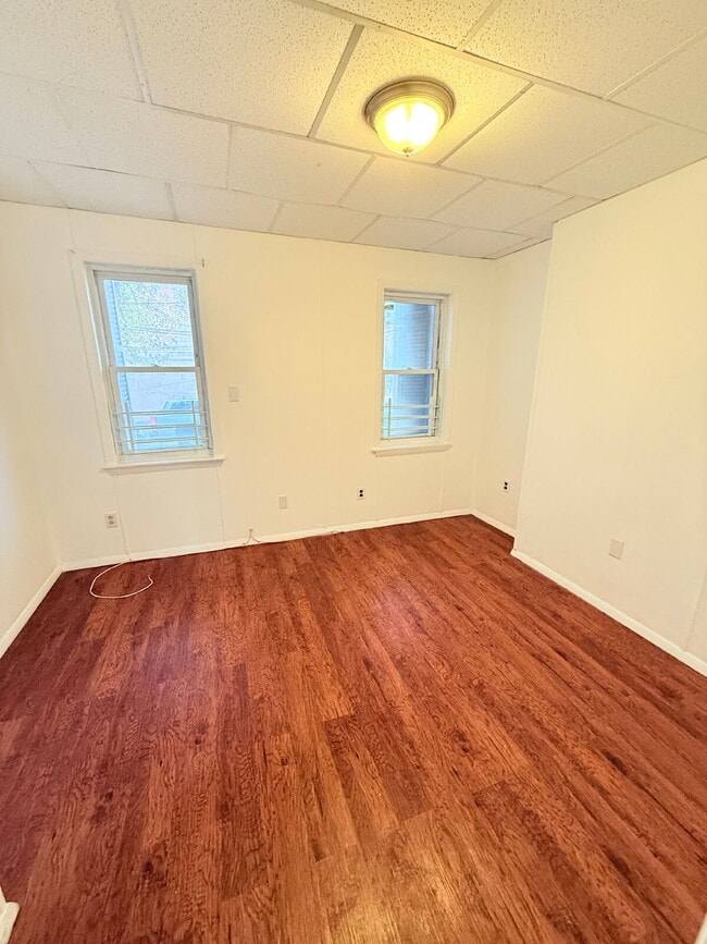 Photo - PERFECT FOR STUDENTS OR FAMILY NEEDING "IN-LAW SUITE"