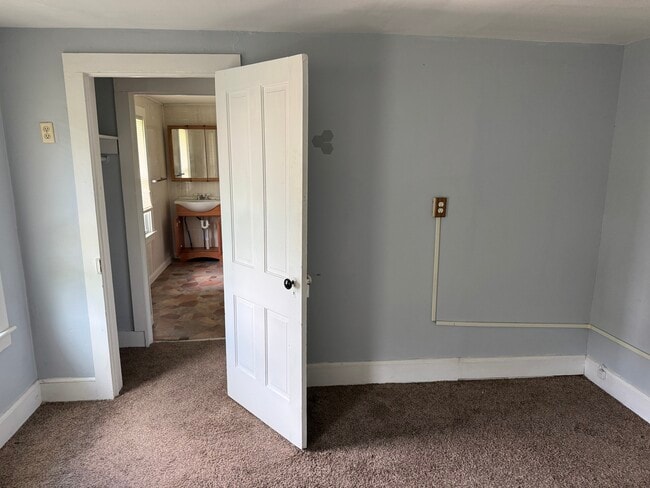 Photo - 934 N 4th St