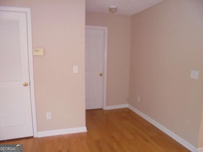 Photo - 107 Watercress Ct