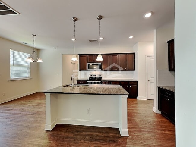 Photo - 8034 Leonine Ct