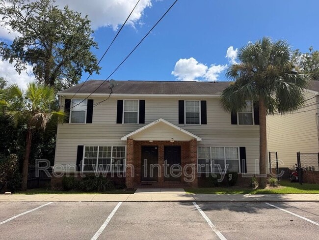Building Photo - 845 -2 W Georgia St Unit 845-2 W Georgia St