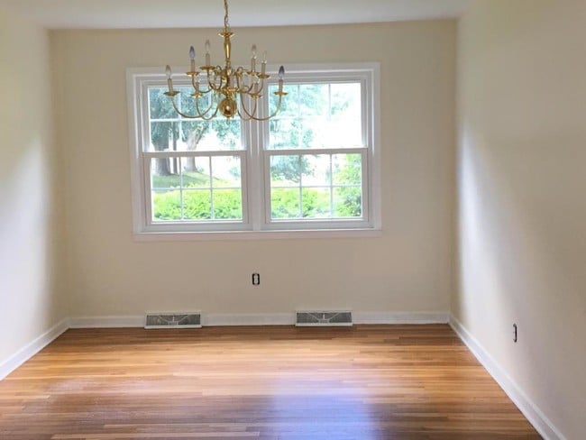 Photo - 82 Heritage Hill Rd Unit B