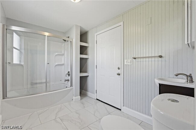 Photo - 4220 Deleon St