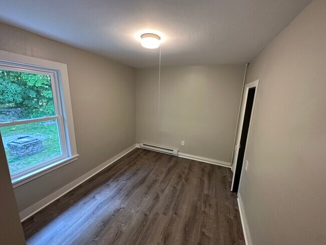 Photo - 1343 Main St Unit A