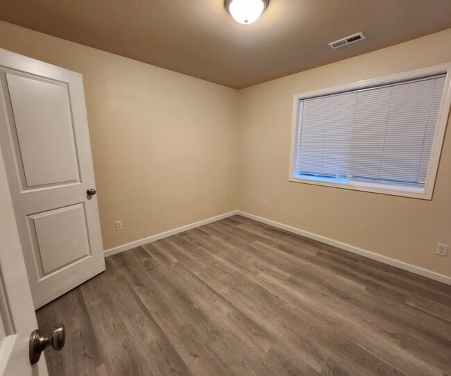 Photo - 9270 SE Caruthers St