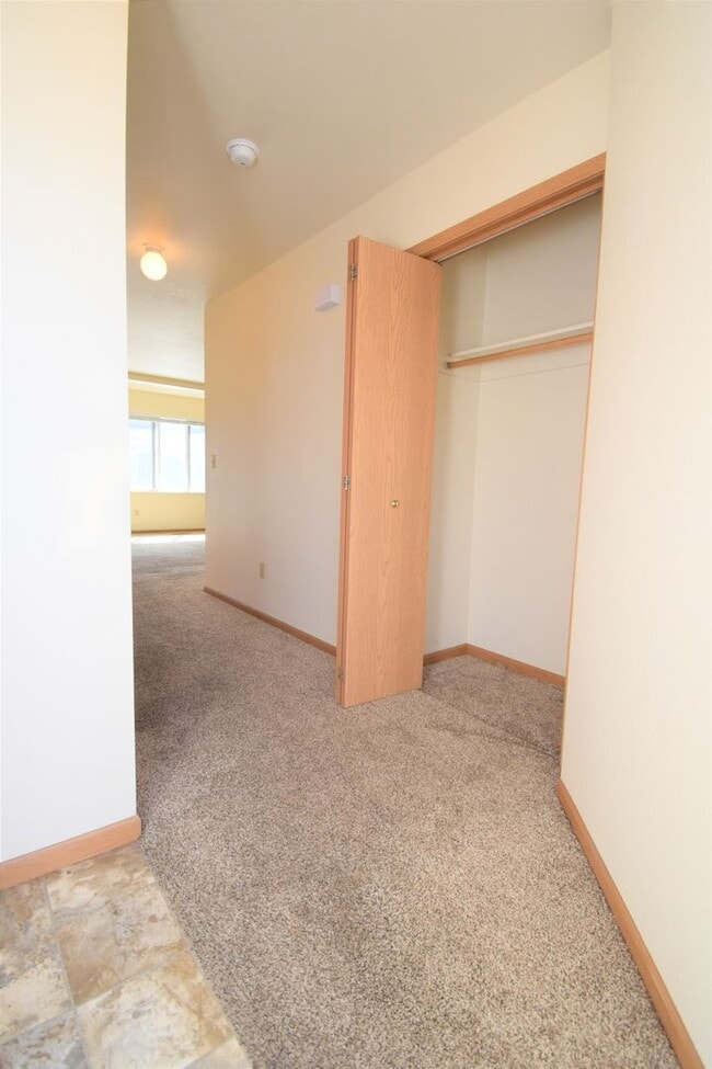 Photo - Townhouse style 2bed 1.5bath with attached garage Unidad B