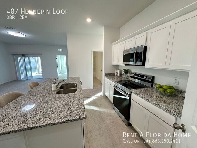 Photo - 487 Hennepin Lp