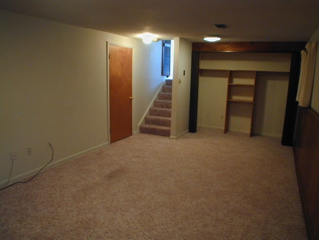 Photo - House For Lease