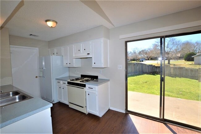 Photo - 3517 Rollingway Cove