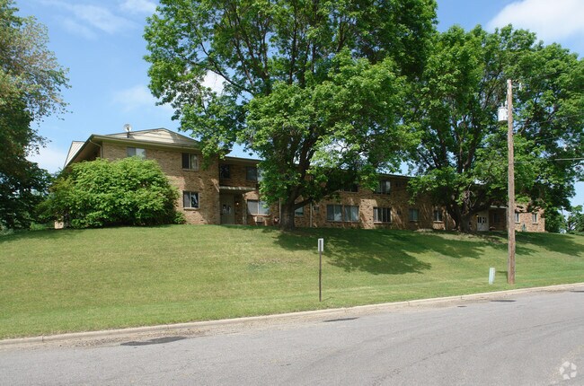 Photo - Maple Commons Apartments