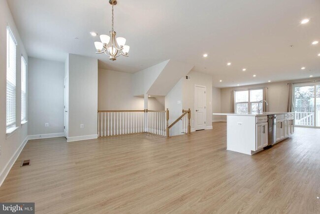 Photo - 8369 Meadowood Dr