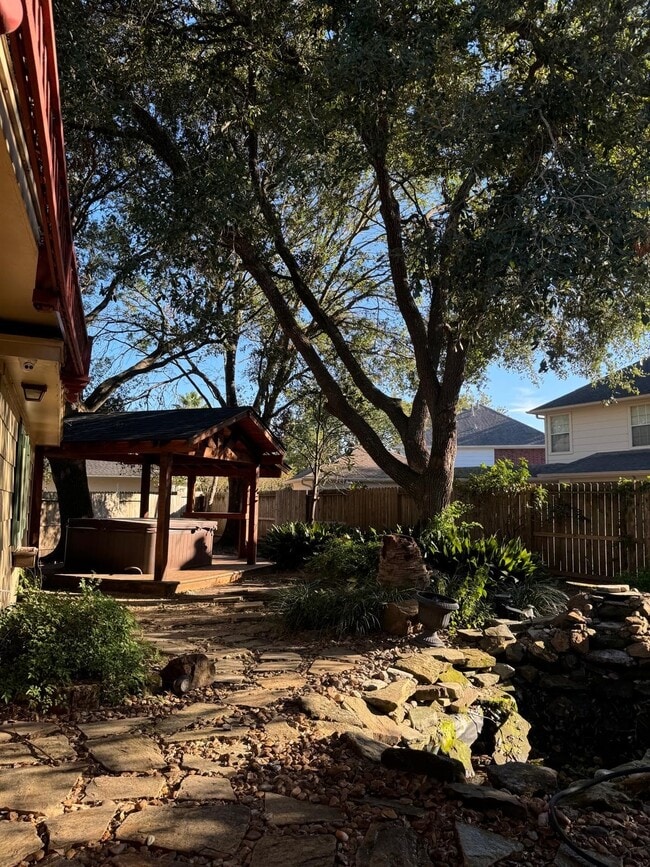 Photo - 1722 Evergreen Ln