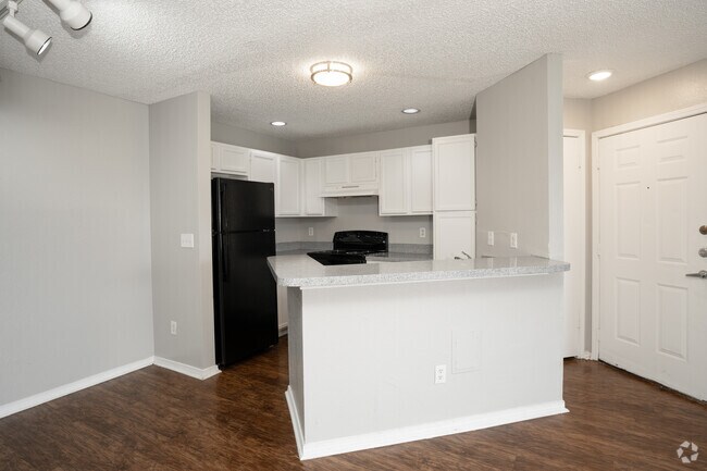 3BR, 2BA - 1,189SF - Kitchen