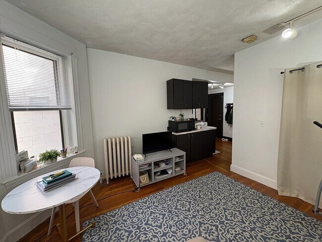 Photo - 111 Jersey St Unit 8