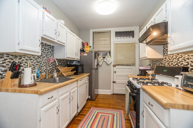 Photo - 5457 S Ingleside Ave Unit 1E