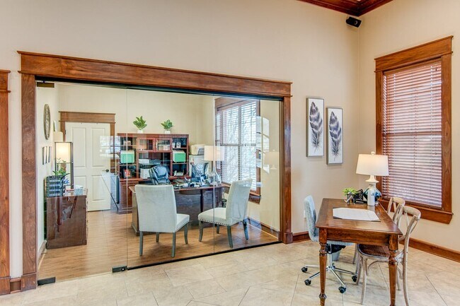 Leasing Office
