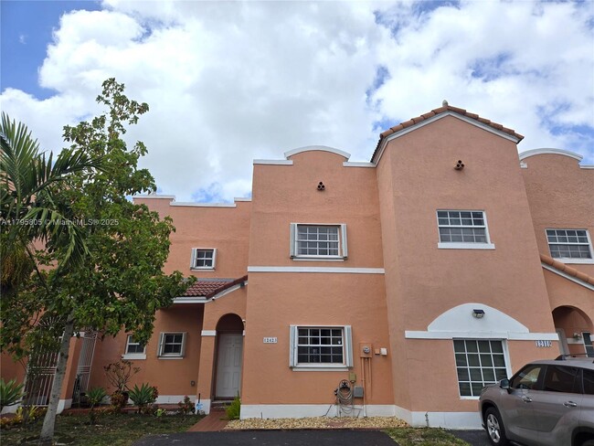 Photo - 12423 NW 7th Ln Casa Adosada