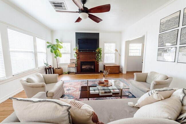 Photo - 1025 N 34th St Unidad ID1352448P