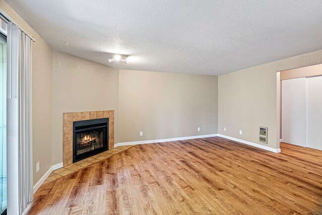 Photo - 12901 149th St E Unit A