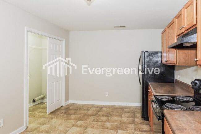 Photo - 157 Cloverbrook Dr