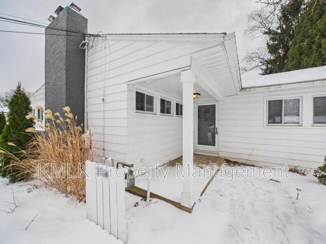 Photo - 2514 Carson Rd