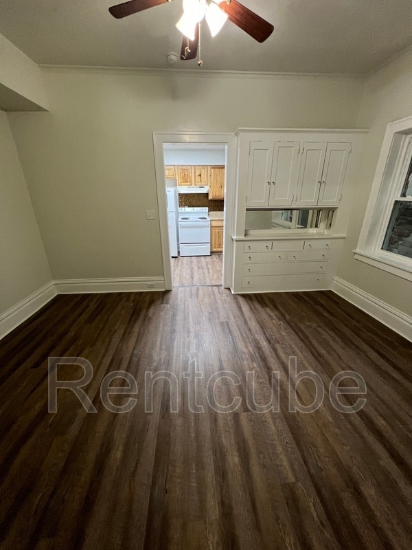 Photo - 243 W 11th St Unit Apt 6