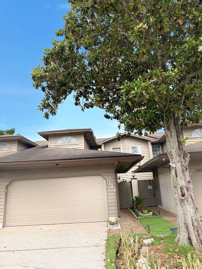 Fromage Haven - 1159 Fromage Cir W Townhome
